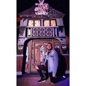 Meet your Posher, Louie